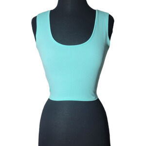 tank top crop open back color mint sz S